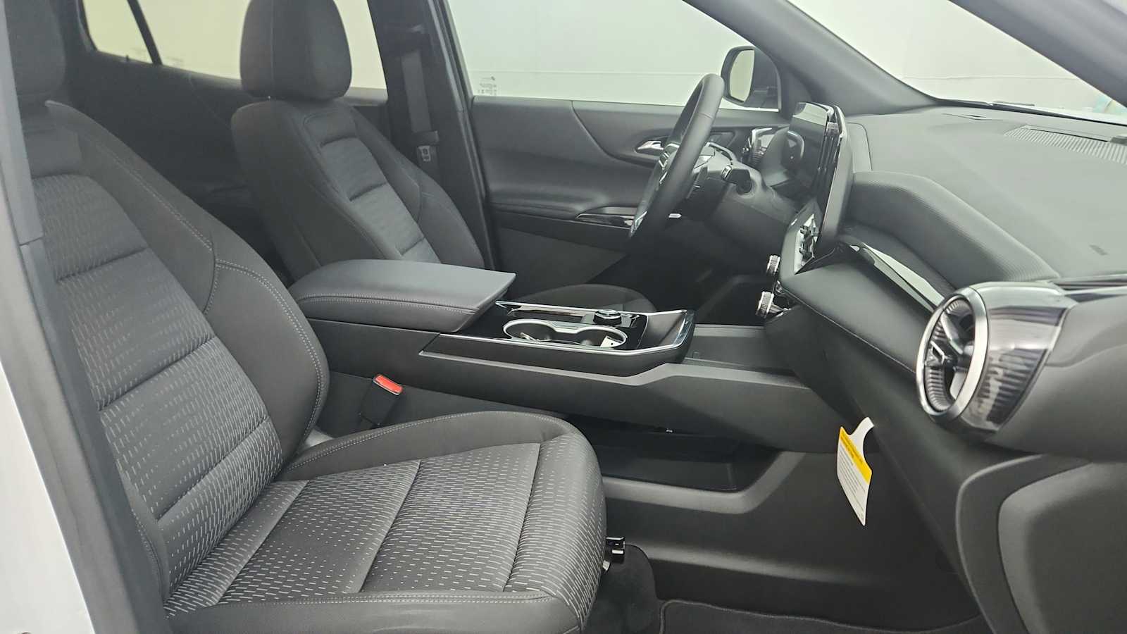 2027 Chevrolet Equinox LT - Photo 26