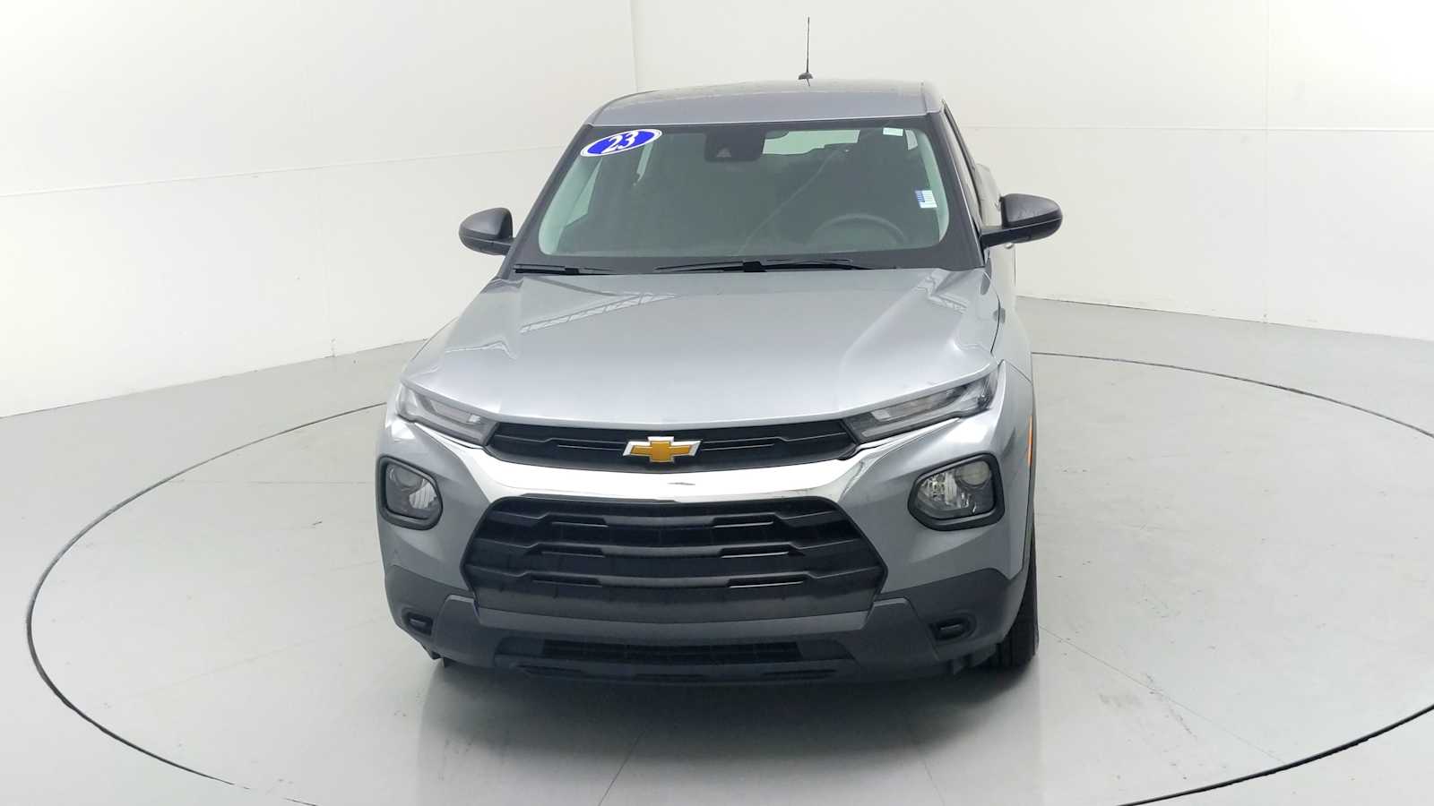 2023 Chevrolet Trailblazer LS photo 3