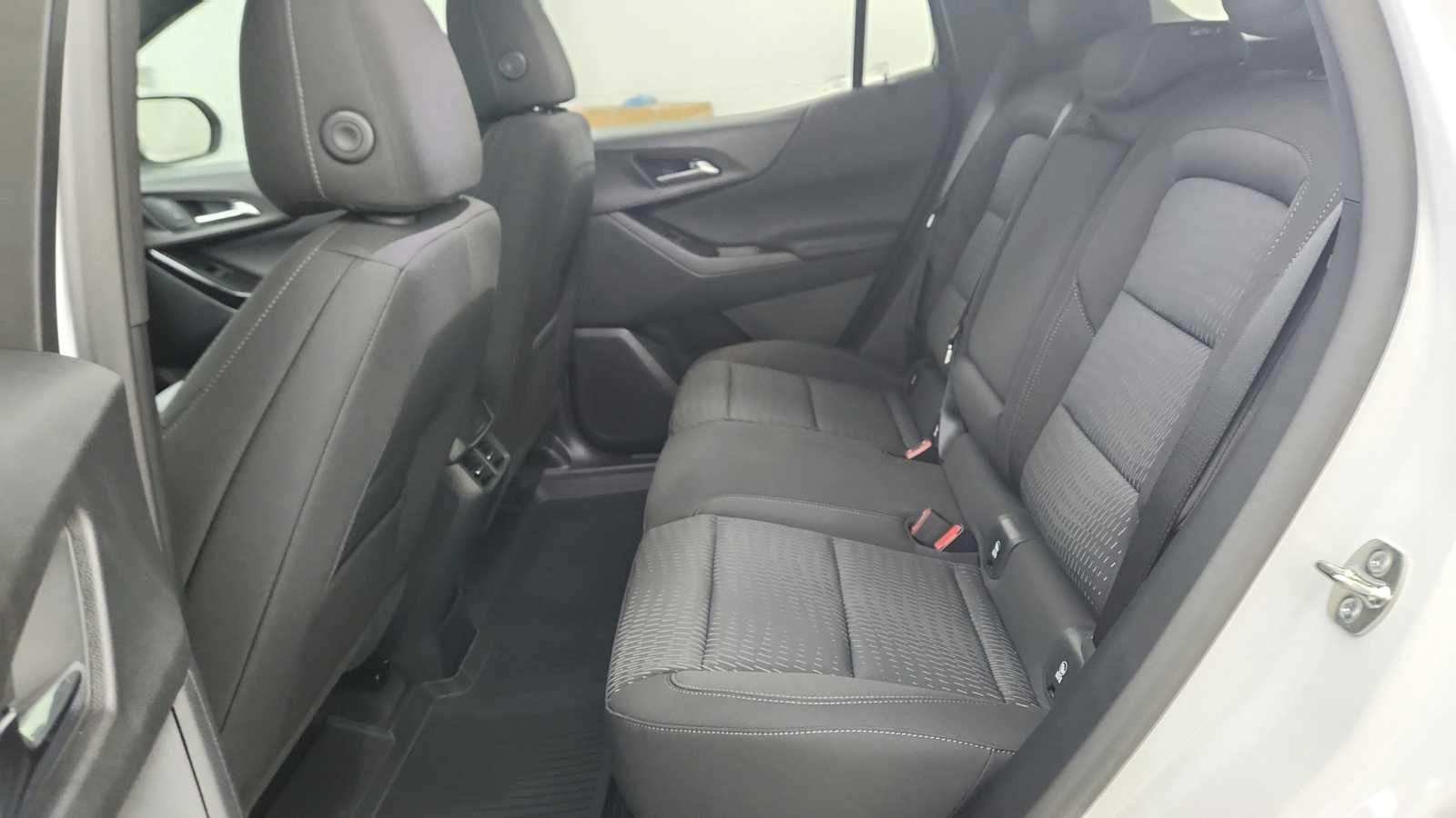 2027 Chevrolet Equinox LT - Photo 22