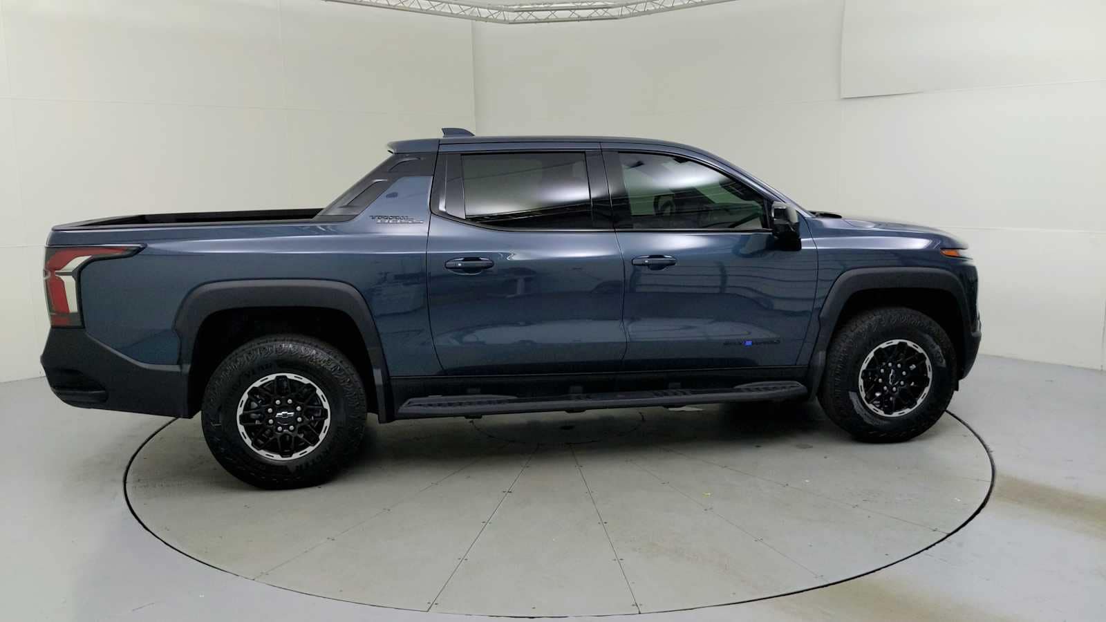 2026 Chevrolet Silverado EV Trail Boss - Photo 11