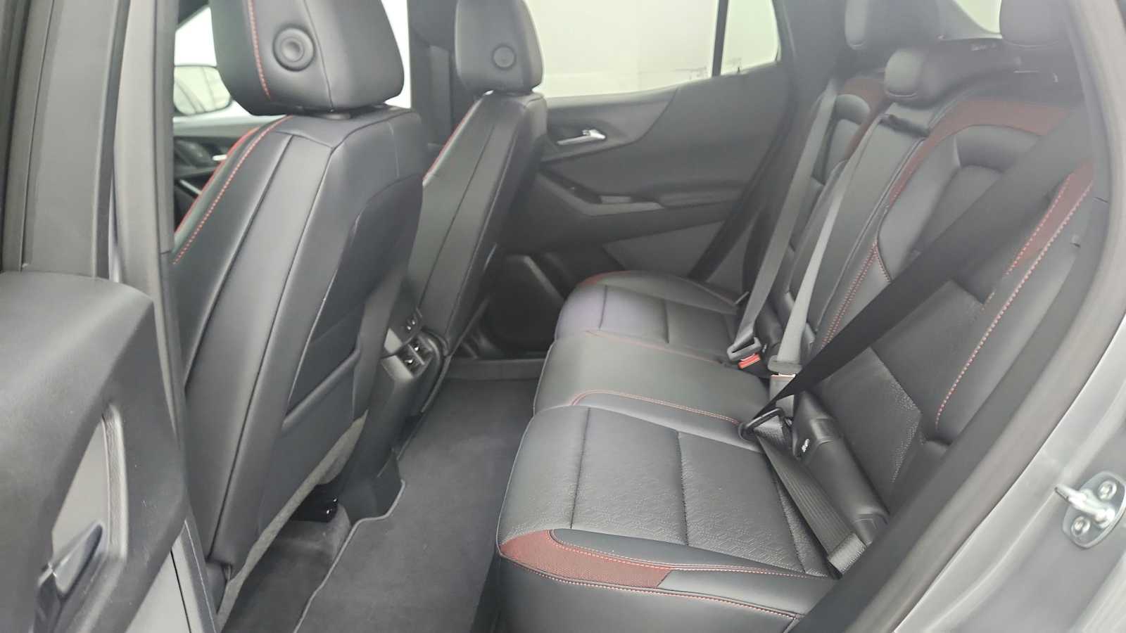 2027 Chevrolet Equinox RS - Photo 23