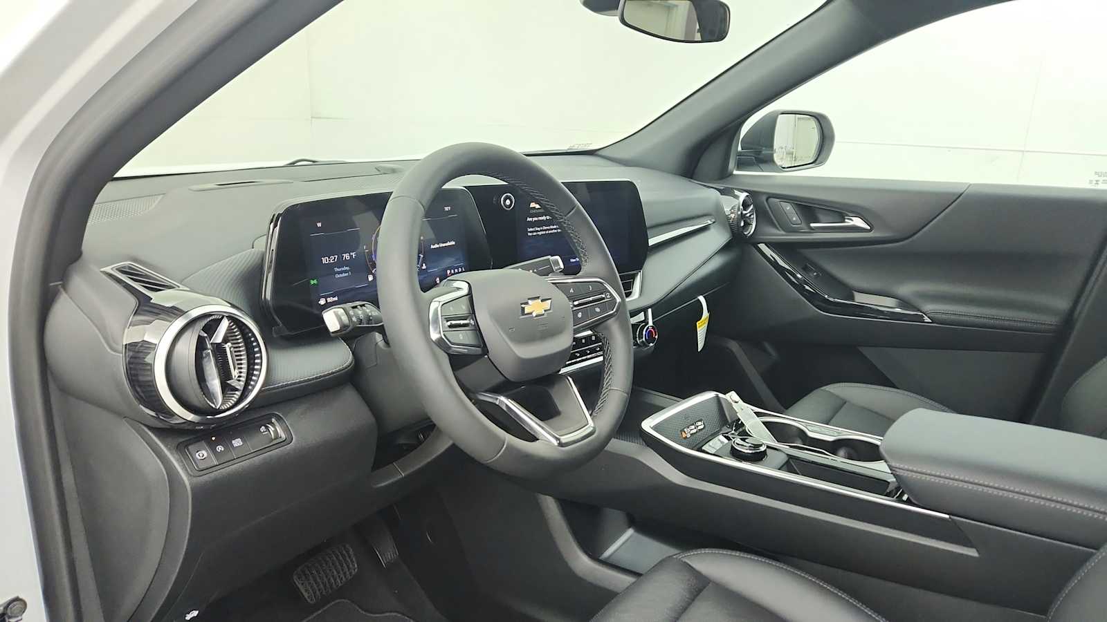 2027 Chevrolet Equinox LT - Photo 11