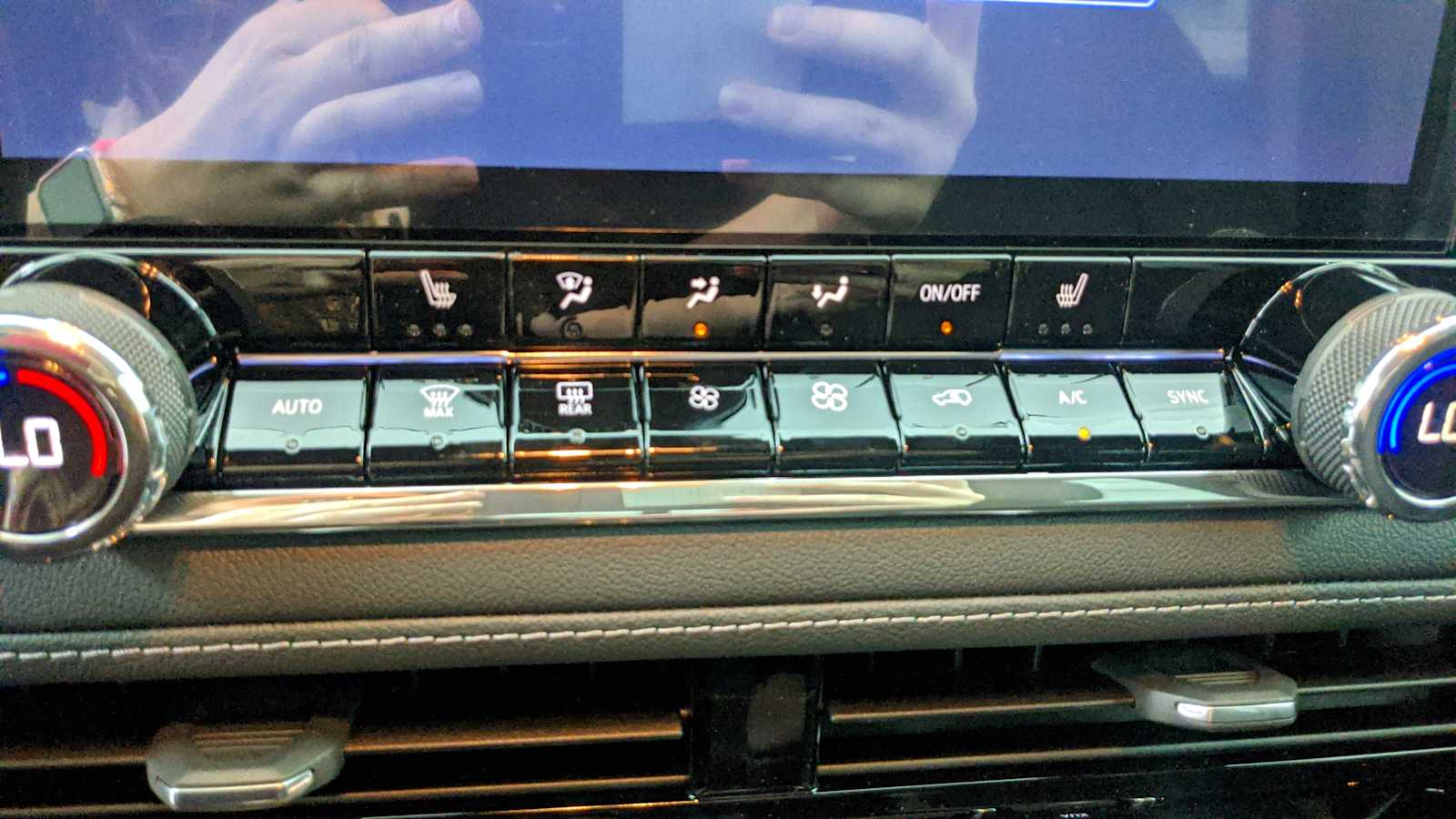 2026 Chevrolet Colorado LT - Photo 21