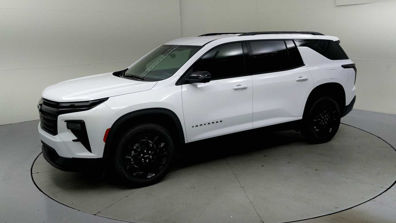 2026 Chevrolet Traverse photo 4