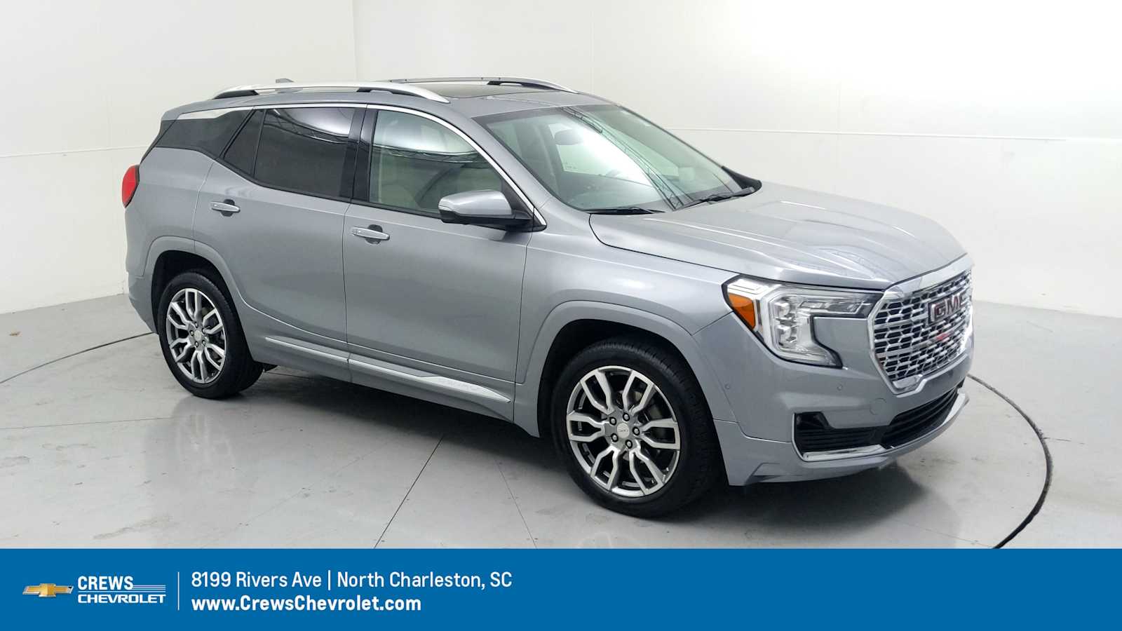 2024 GMC Terrain Denali AWD's photo