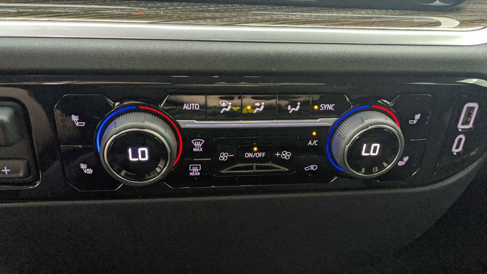2026 Chevrolet Silverado 1500 RST - Photo 18