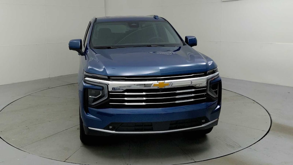 New 2026 Chevrolet Suburban LT SUV