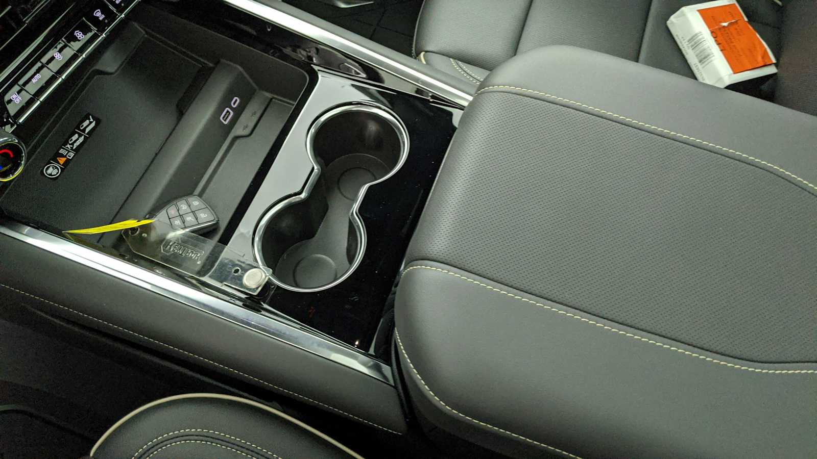2026 Chevrolet Tahoe Premier - Photo 17