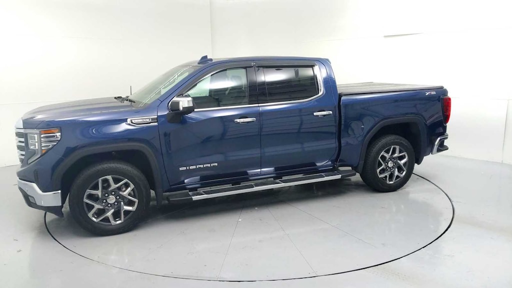 Used 2023 GMC Sierra 1500 SLT Truck Crew Cab