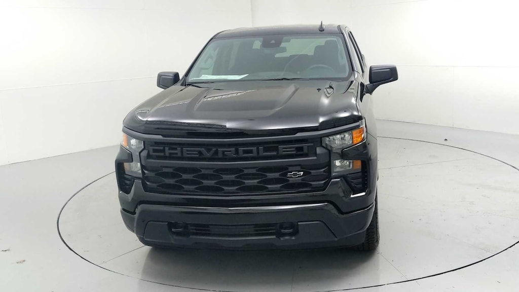 New 2026 Chevrolet Silverado 1500 Custom Truck