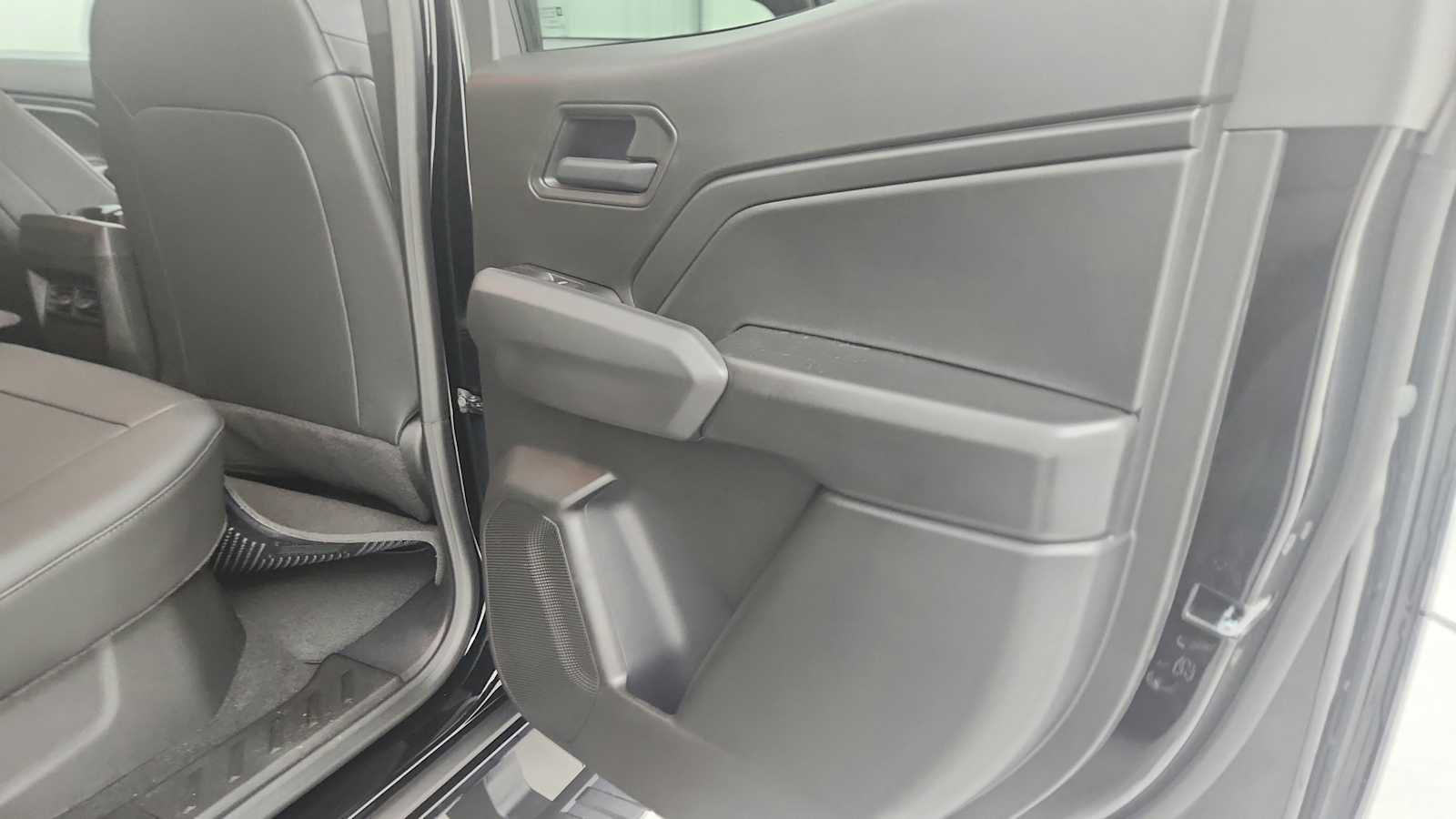2026 Chevrolet Colorado Trail Boss - Photo 29
