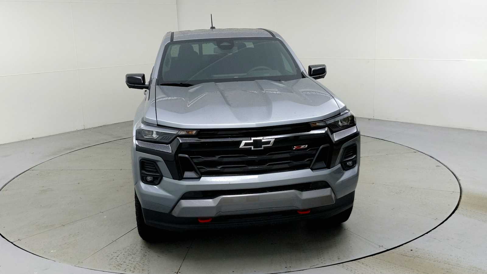 2025 Chevrolet Colorado Z71 photo 3