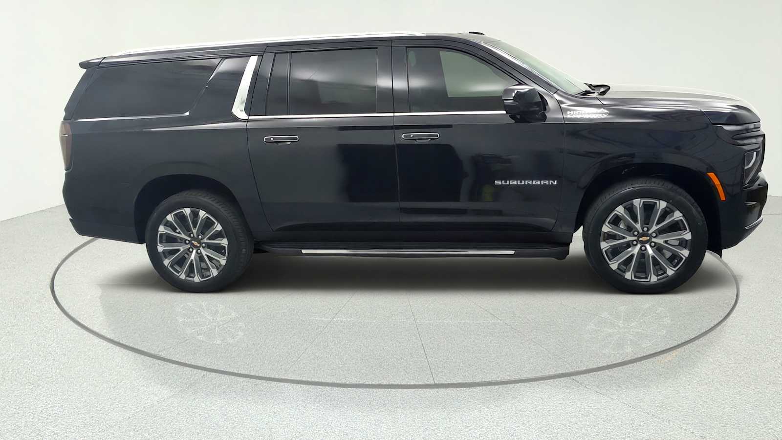 2026 Chevrolet Suburban High Country - Photo 10