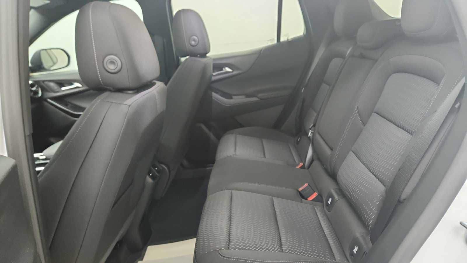 2027 Chevrolet Equinox LT - Photo 22
