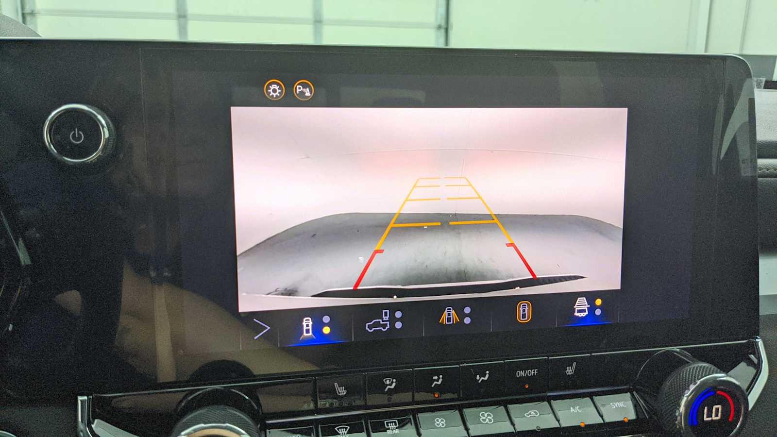 2025 Chevrolet Colorado LT - Photo 19