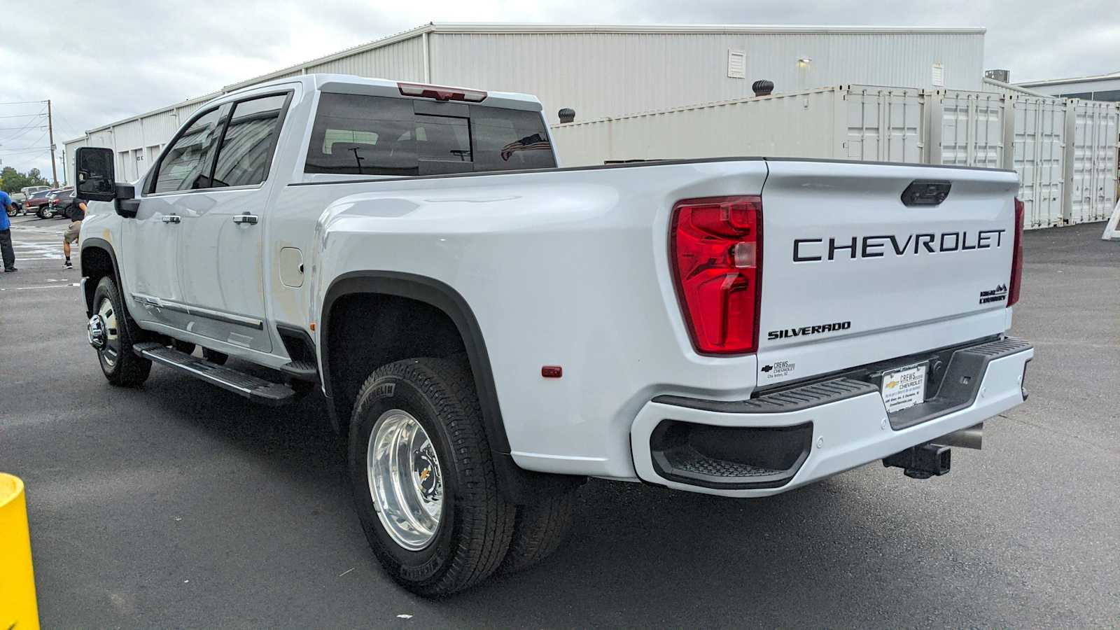 2026 Chevrolet Silverado High Country photo 3