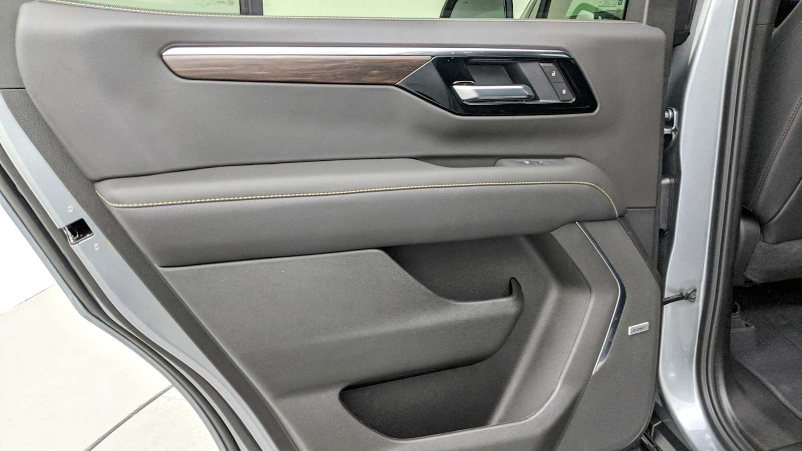 2026 Chevrolet Tahoe Premier - Photo 27