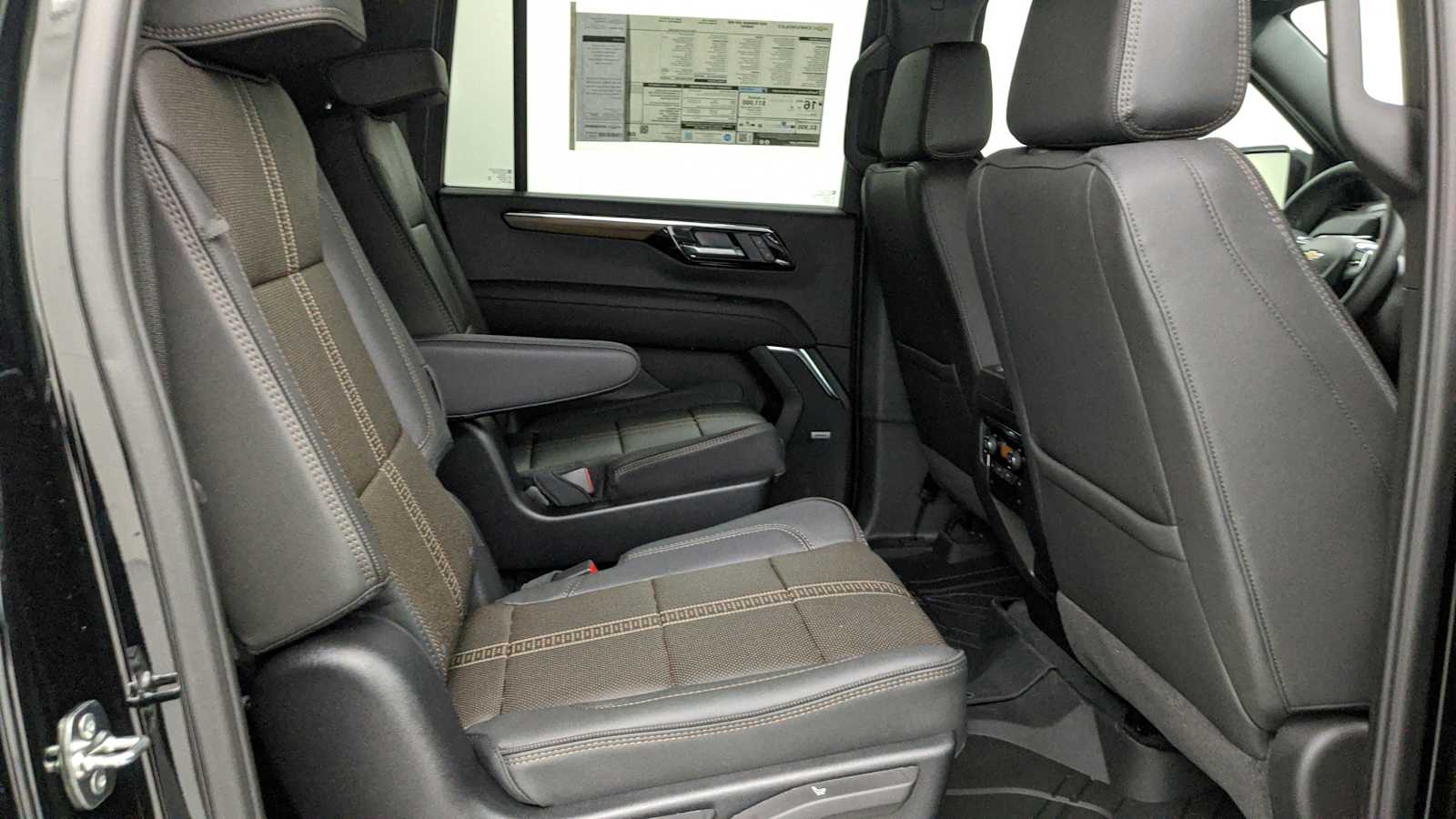 2026 Chevrolet Suburban High Country - Photo 30