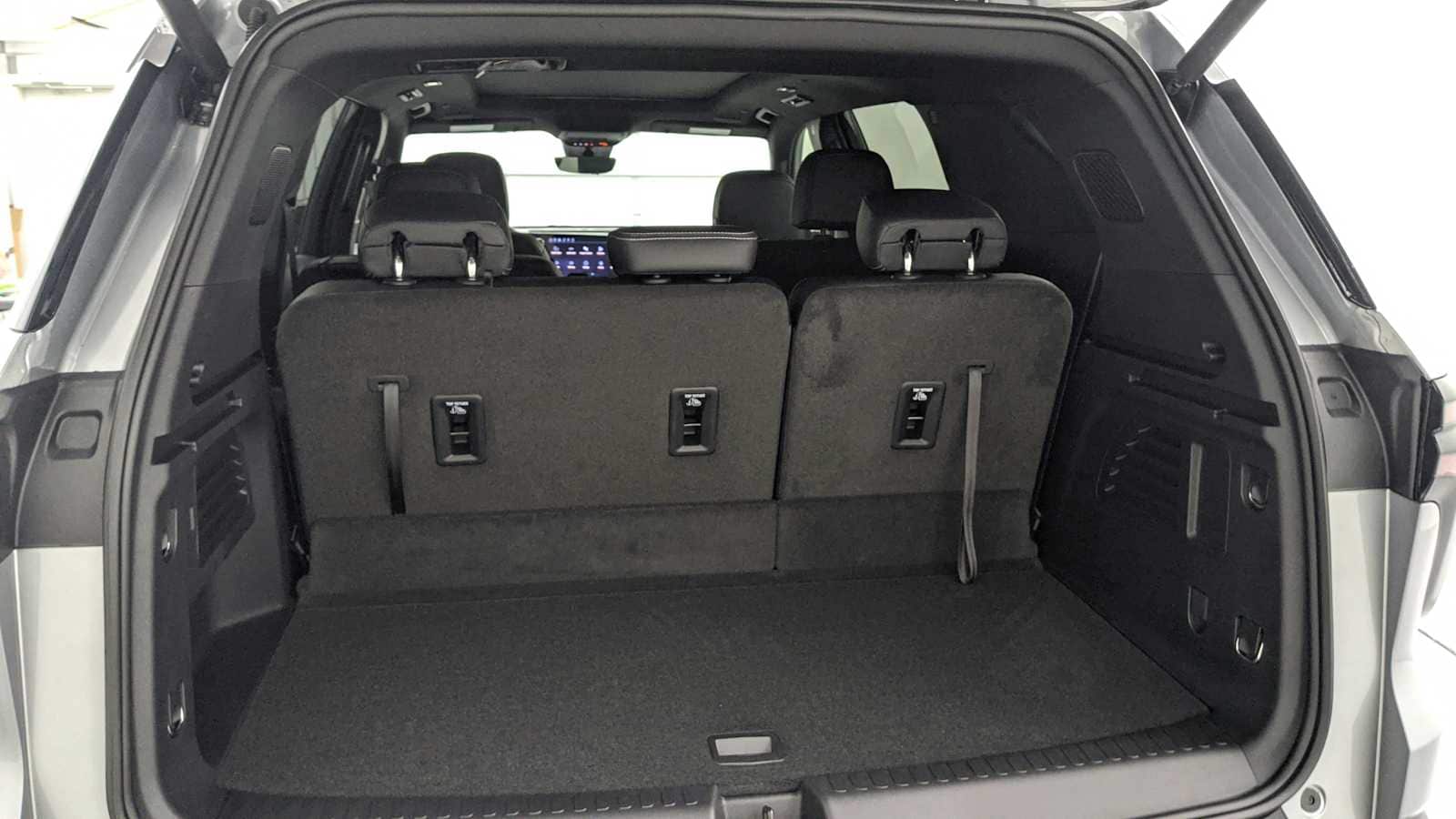 2026 Chevrolet Traverse LT - Photo 26