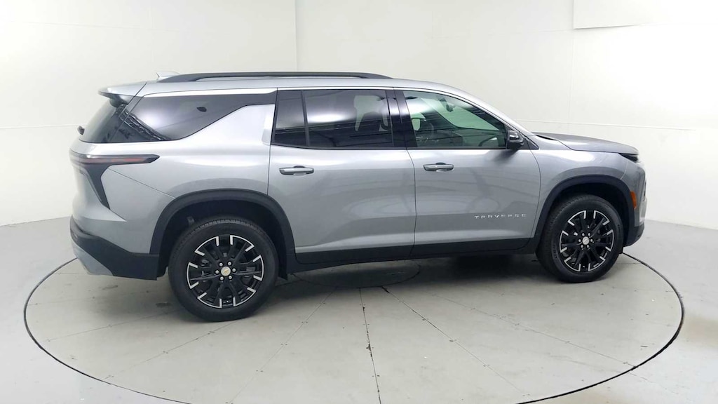 New 2026 Chevrolet Traverse LT SUV