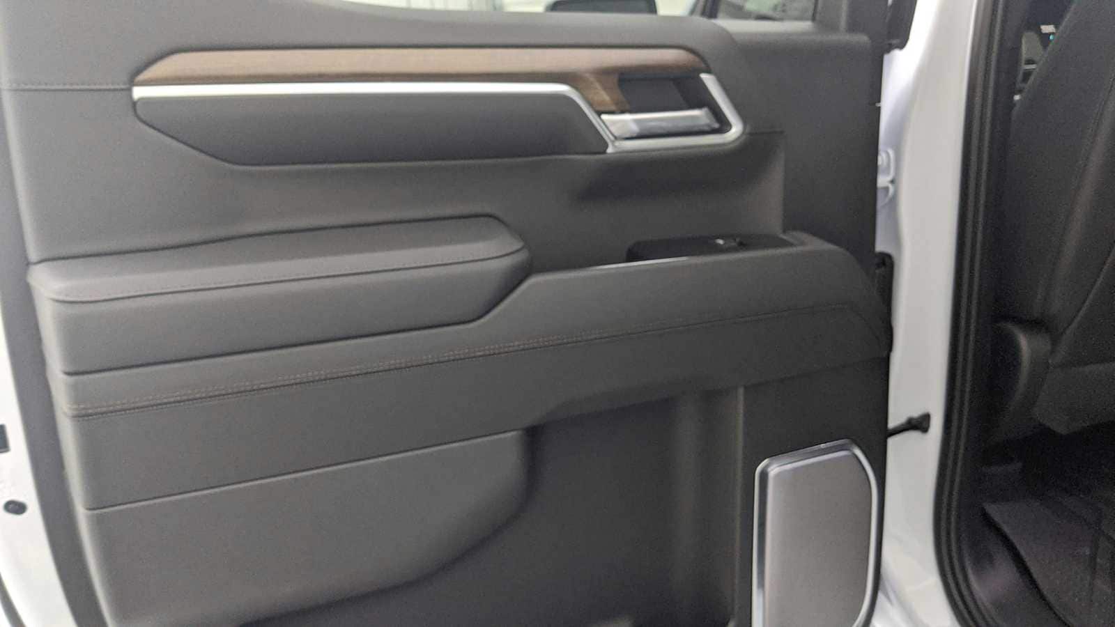 2026 Chevrolet Silverado 1500 High Country - Photo 24