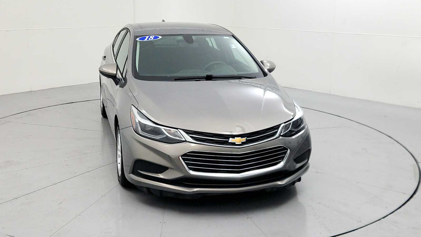 Used 2018 Chevrolet Cruze LT with VIN 1G1BE5SM2J7148420 for sale in North Charleston, SC