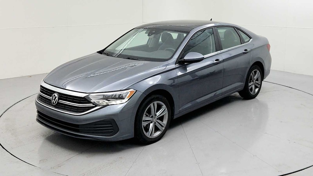 Used 2024 Volkswagen Jetta SE Sedan