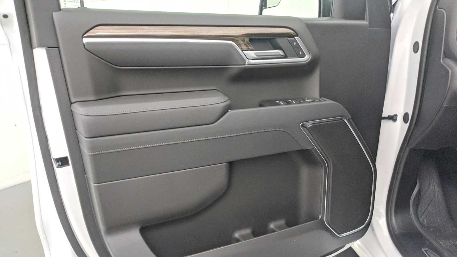 2026 Chevrolet Silverado 1500 LT - Photo 23