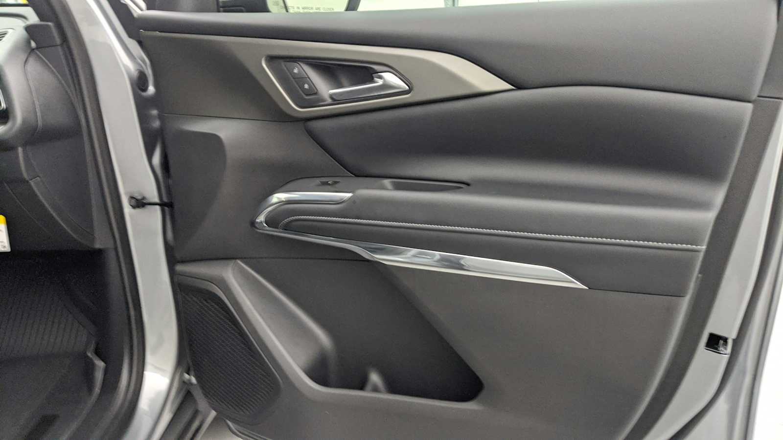 2026 Chevrolet Traverse LT - Photo 29