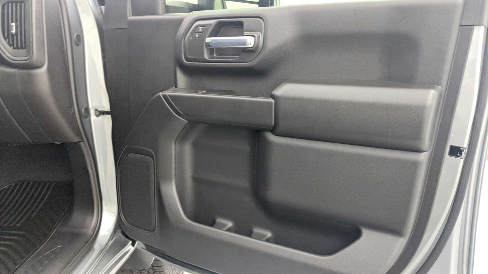 2026 Chevrolet Silverado 2500 HD Custom - Photo 28