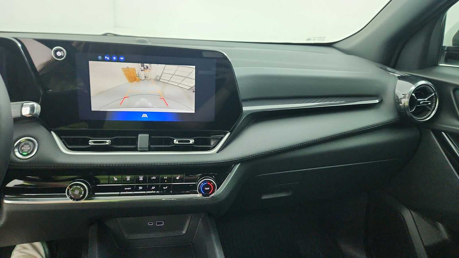 2027 Chevrolet Equinox LT - Photo 18