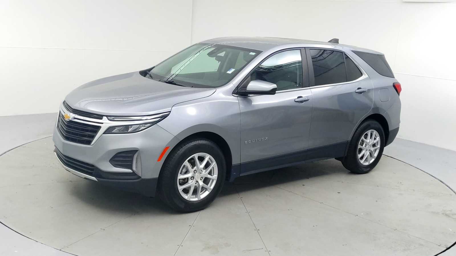 2023 Chevrolet Equinox LT photo 4