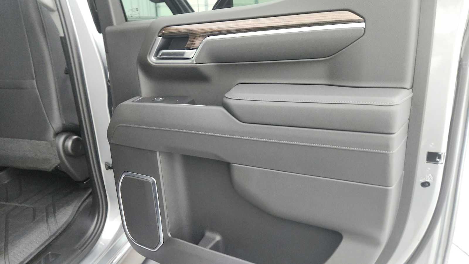 2026 Chevrolet Silverado 1500 RST - Photo 28
