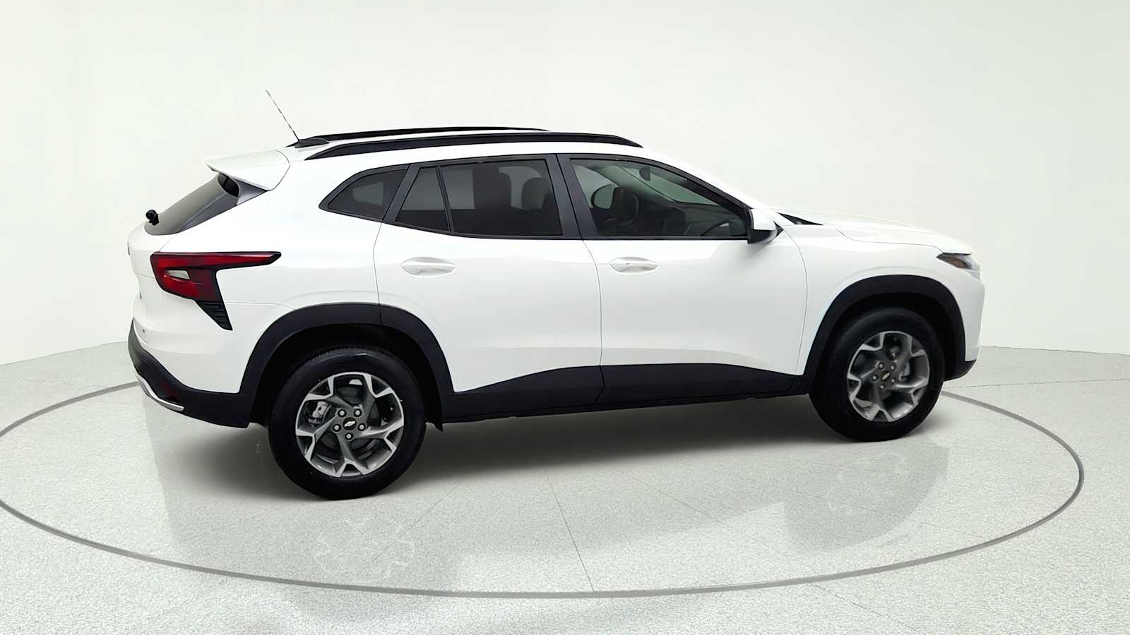 2026 Chevrolet Trax LT - Photo 10
