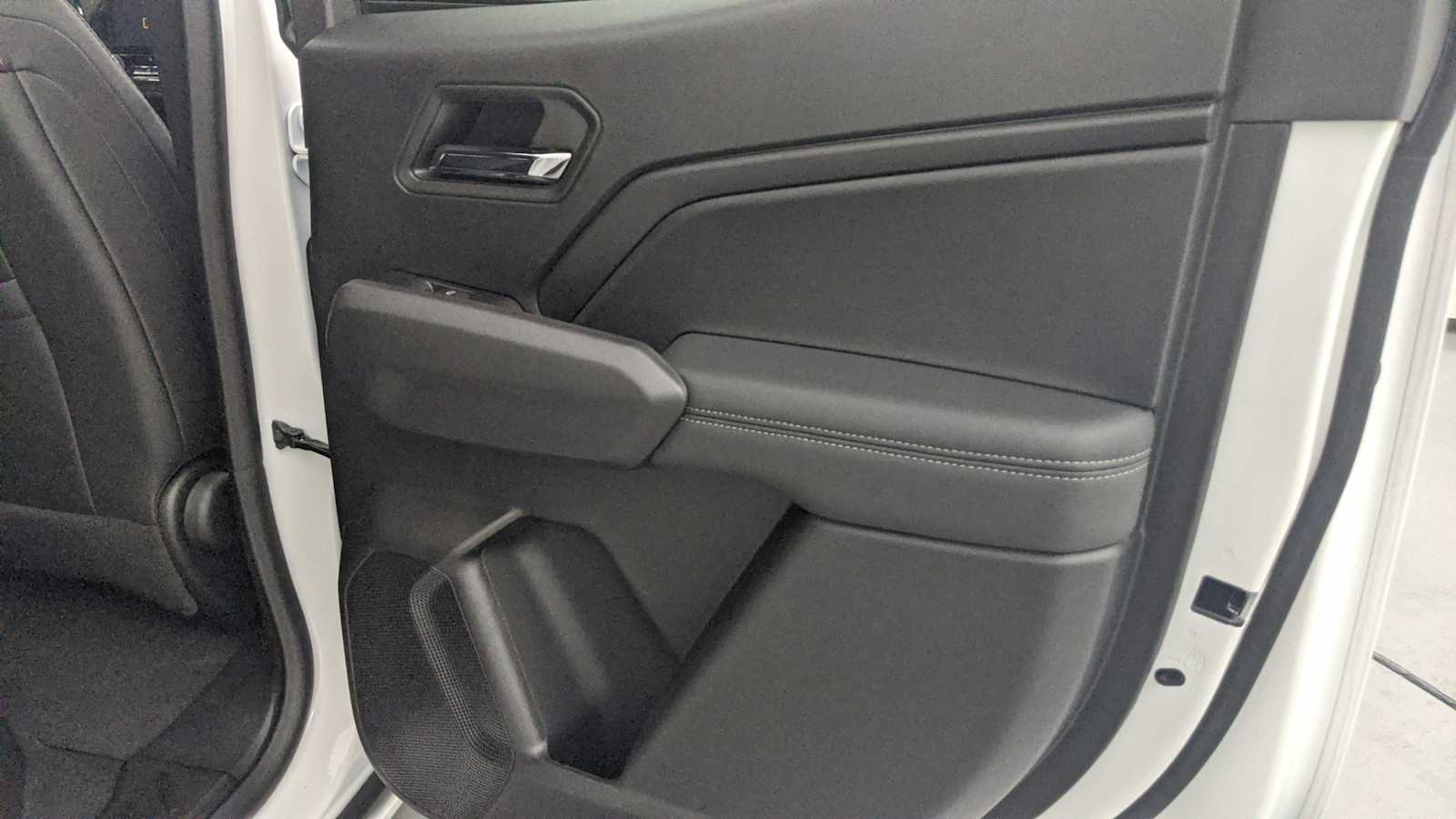 2026 Chevrolet Colorado LT - Photo 29
