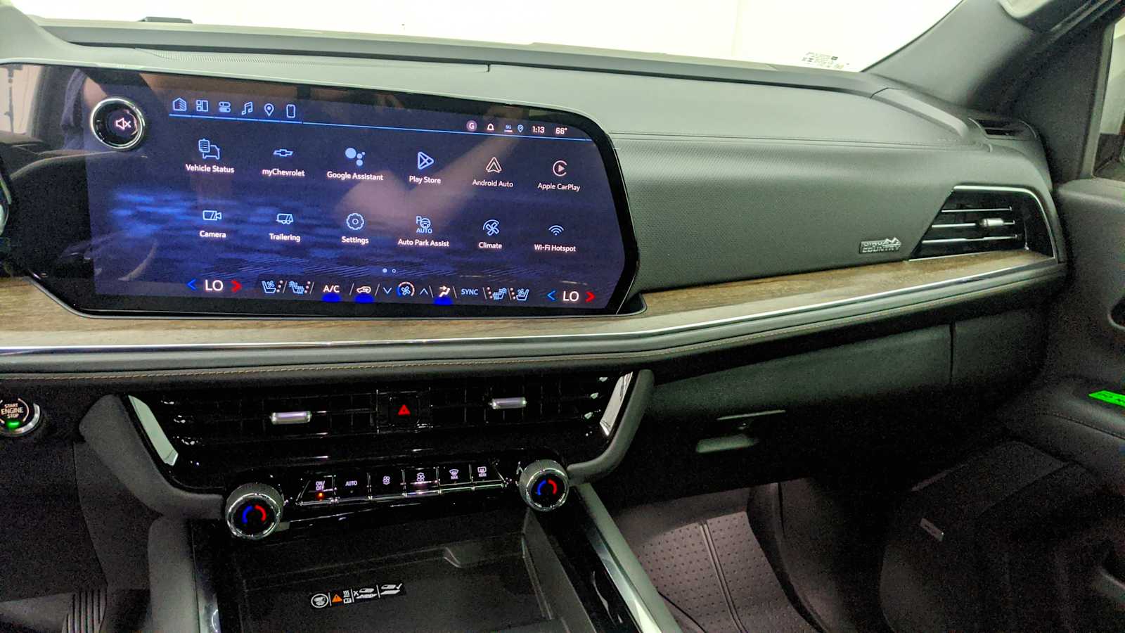 2026 Chevrolet Suburban High Country - Photo 9