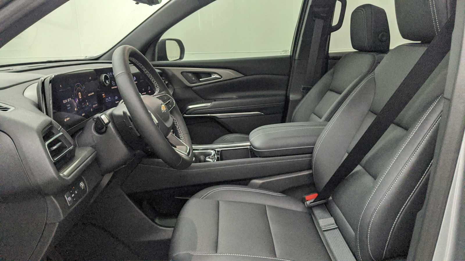 2026 Chevrolet Traverse LT - Photo 12