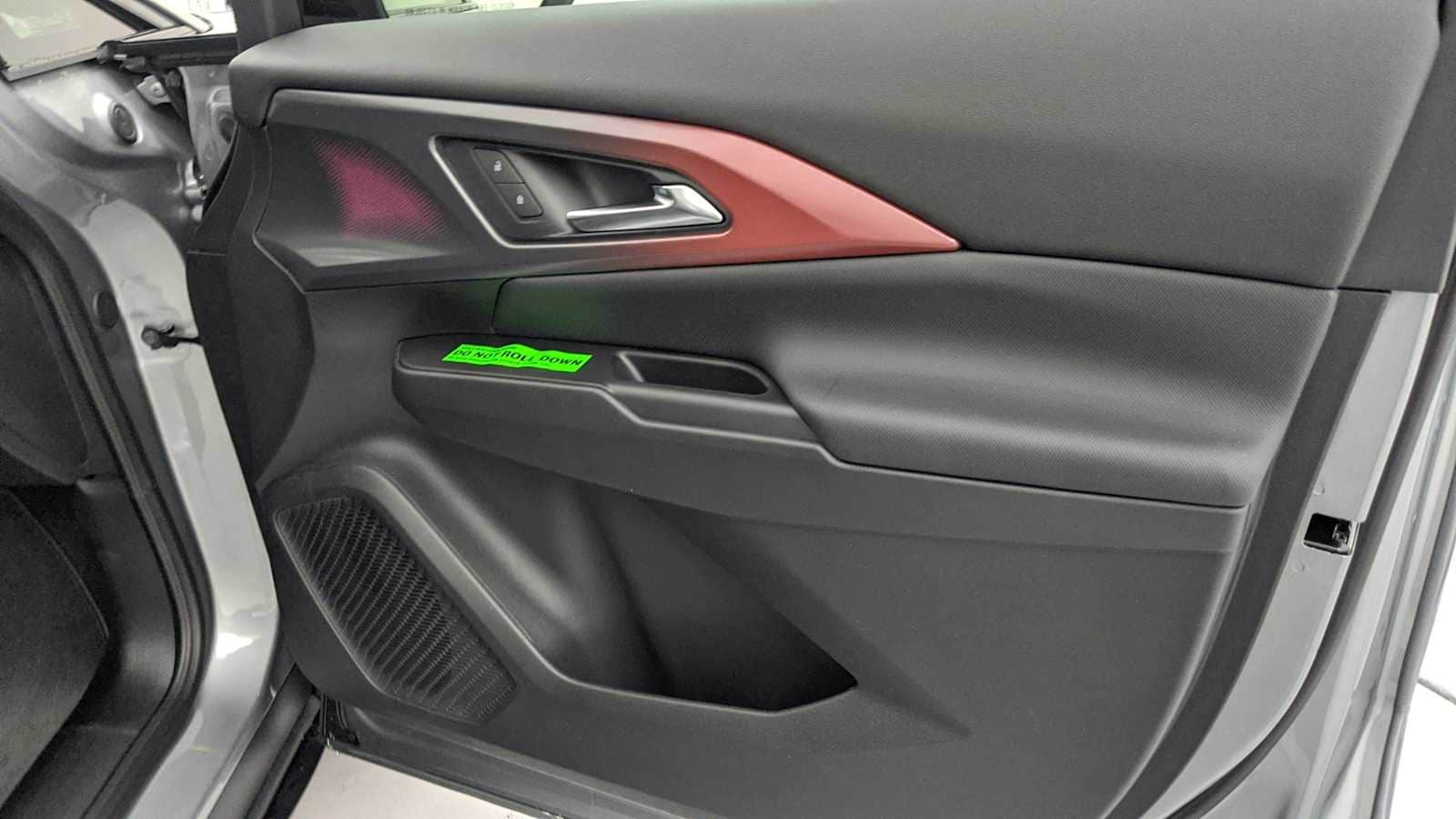 2026 Chevrolet Equinox EV RS - Photo 28