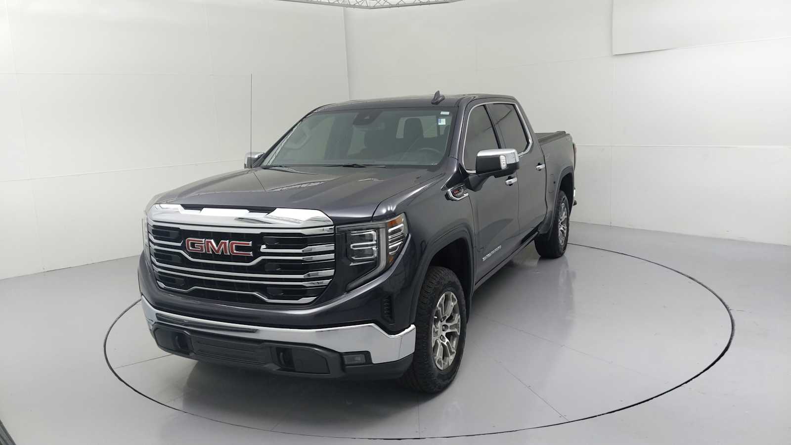 2022 Gmc Sierra 1500 SLT photo 3