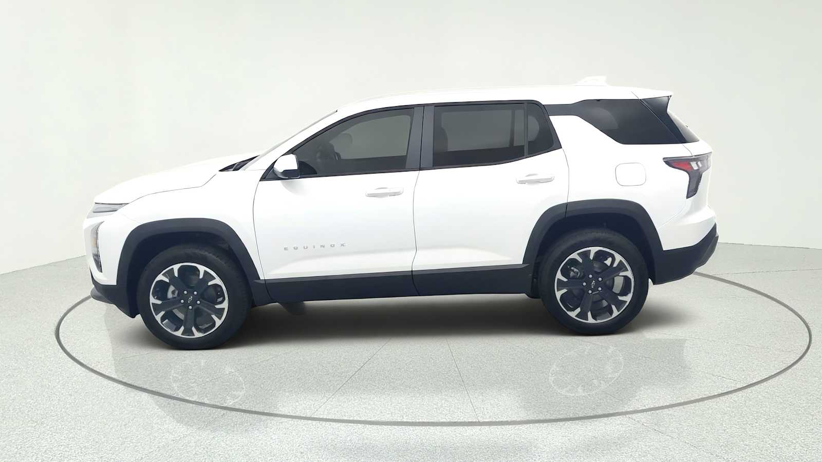2026 Chevrolet Equinox LT - Photo 5