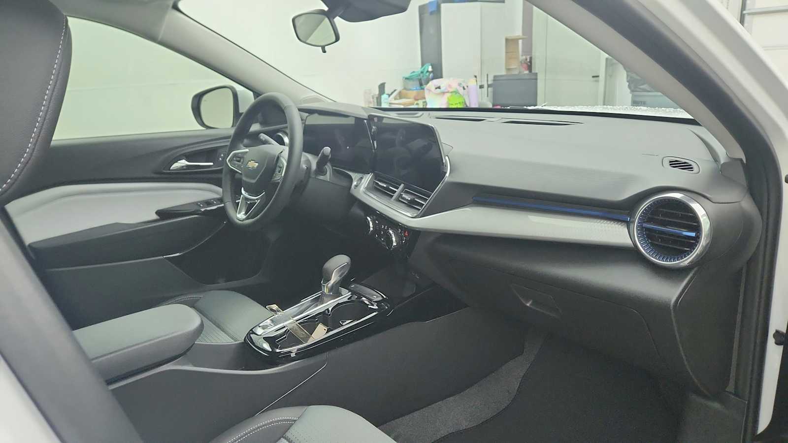 2026 Chevrolet Trax LT - Photo 25