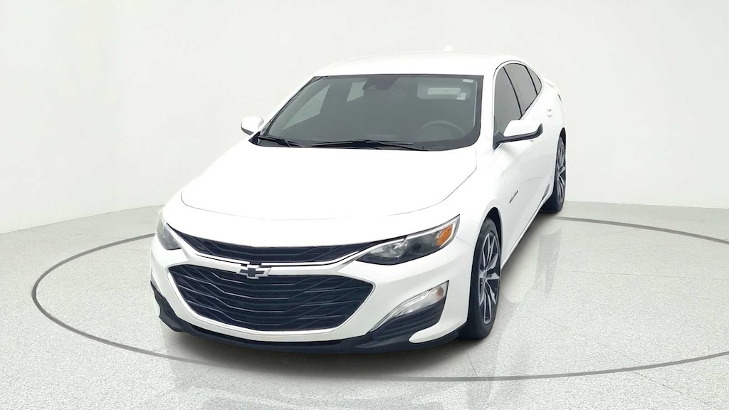 Used 2024 Chevrolet Malibu RS Sedan