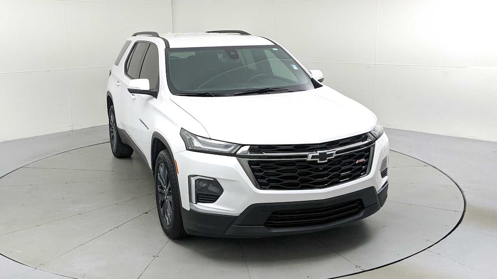 Used 2023 Chevrolet Traverse RS SUV