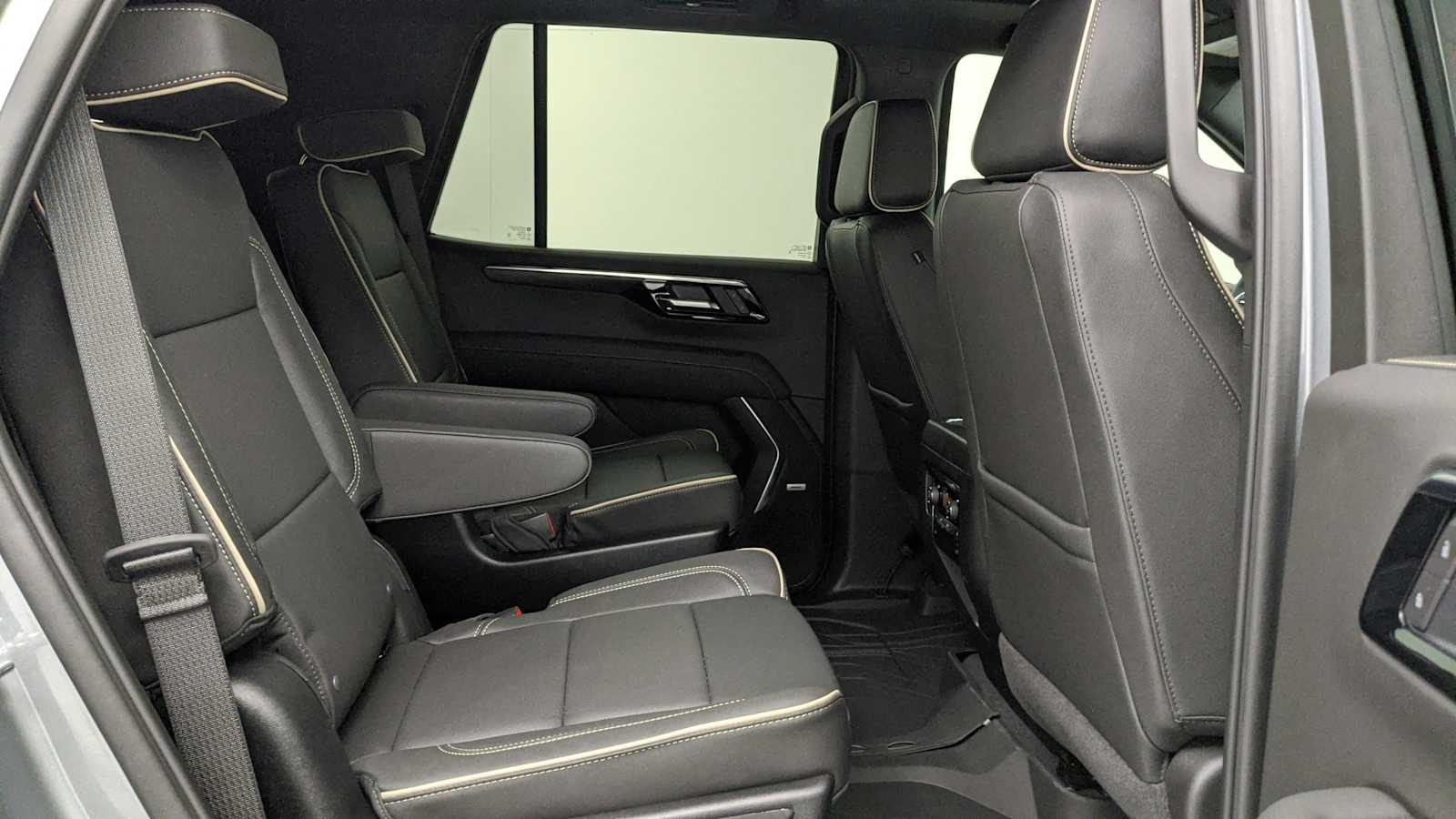 2026 Chevrolet Tahoe Premier - Photo 30