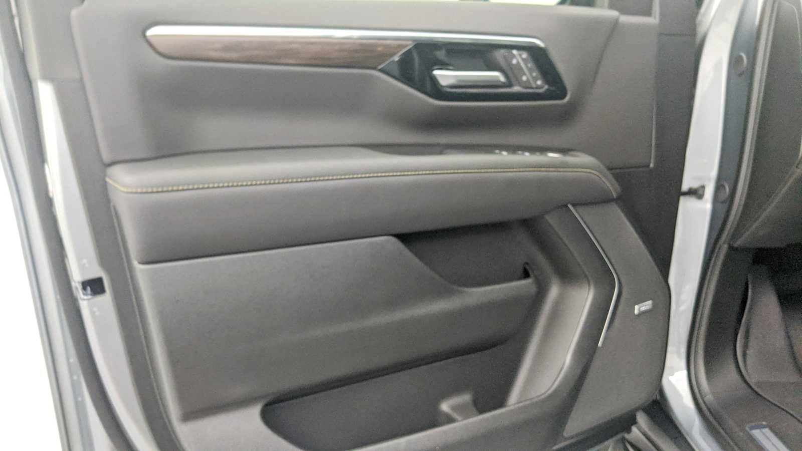 2026 Chevrolet Tahoe Premier - Photo 24