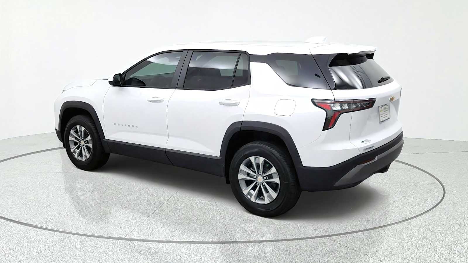 2027 Chevrolet Equinox LT - Photo 6