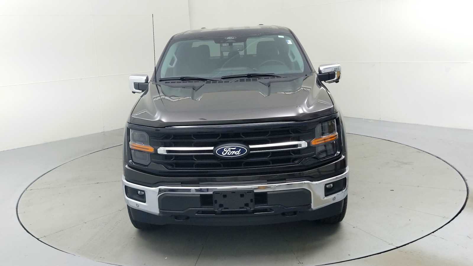 2024 Ford F-150 XLT photo 2