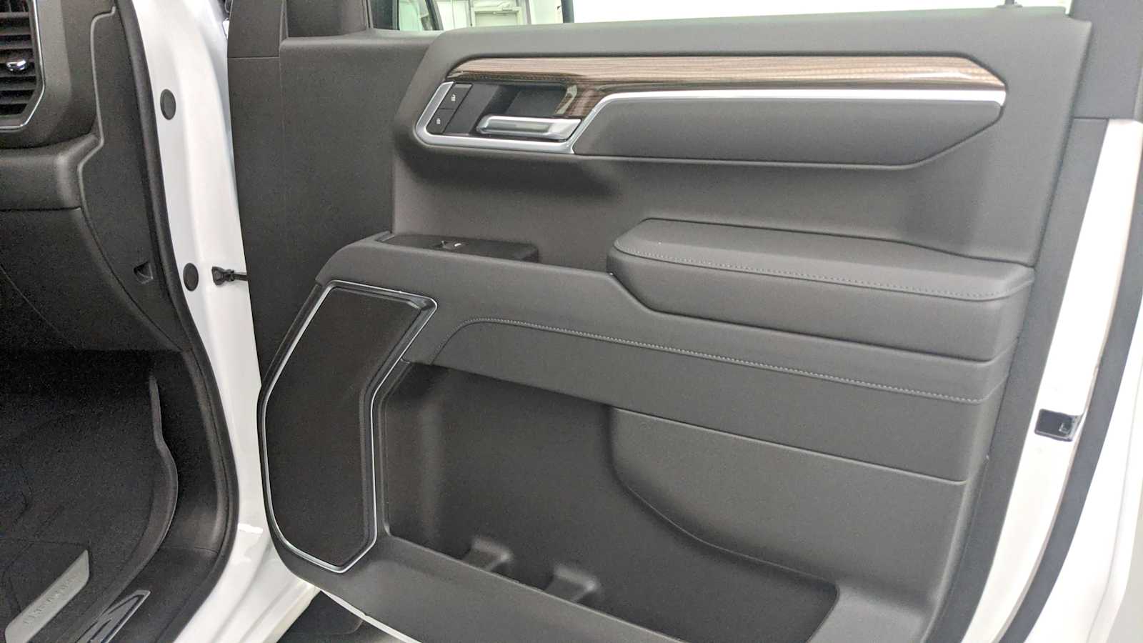 2026 Chevrolet Silverado 1500 LT - Photo 29