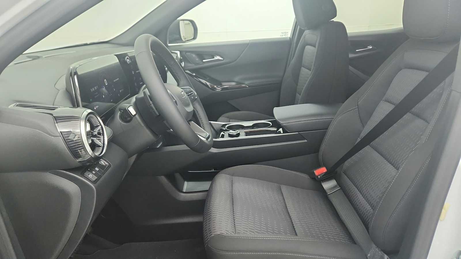 2027 Chevrolet Equinox LT - Photo 12