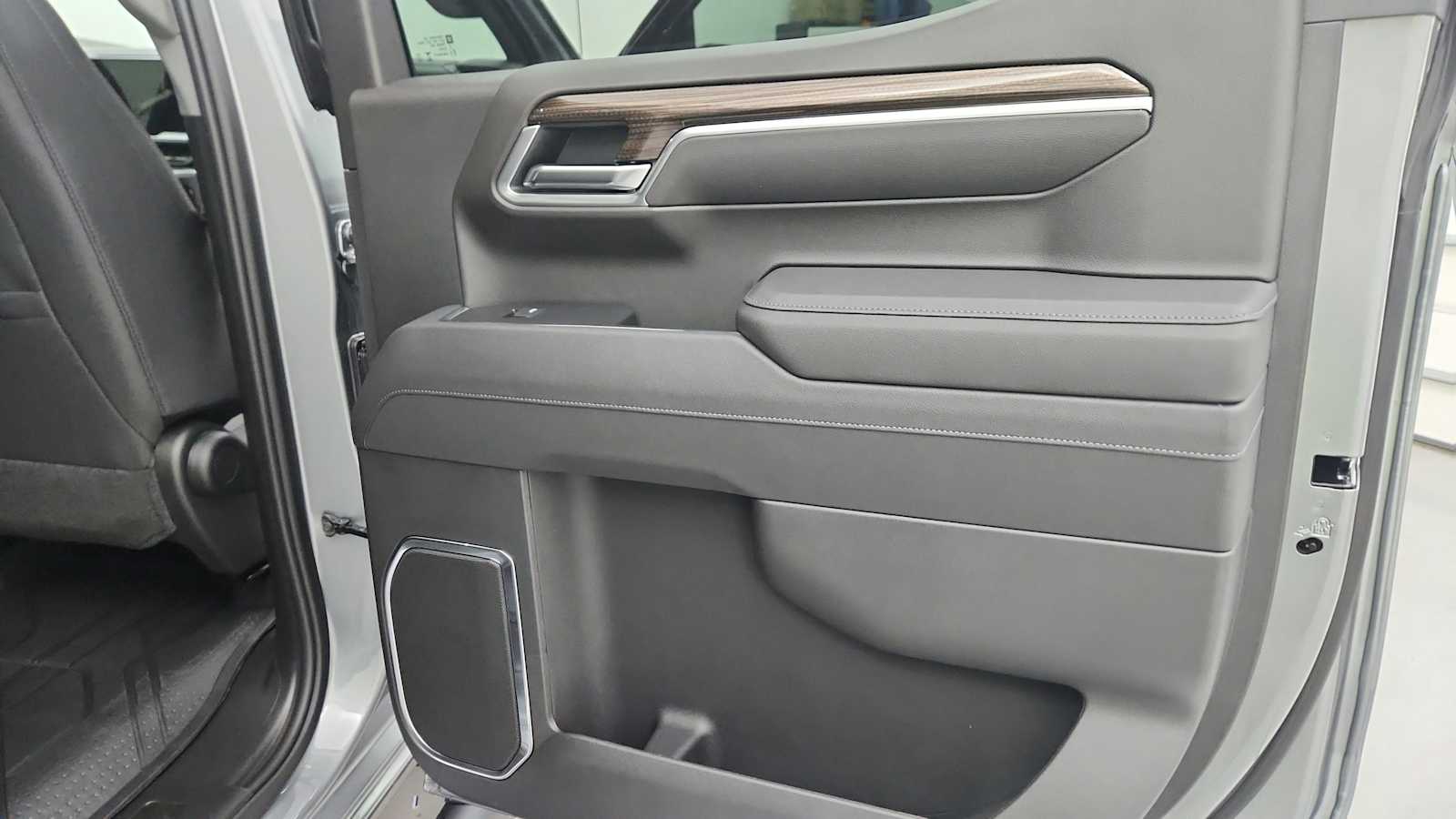 2026 Chevrolet Silverado 1500 RST - Photo 27